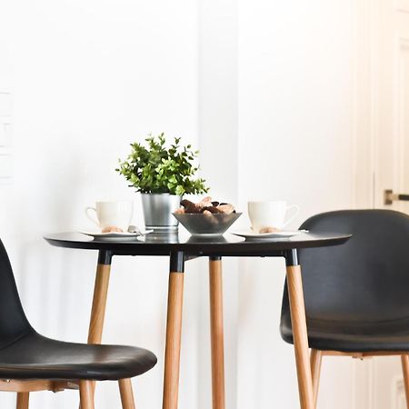 Green Garden Apartment Торунь Екстер'єр фото
